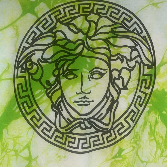 PRE-OWNED - Women's Versace Clip Shoulder Tie Dye Medusa Tee. Size 38IT - Picture 4 of 12